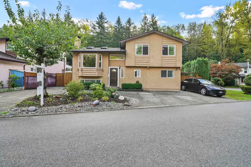 1184 PARKLAND DRIVE - photo 1 of 40