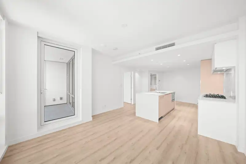 1209 1500 FERN STREET - photo 4 of 34
