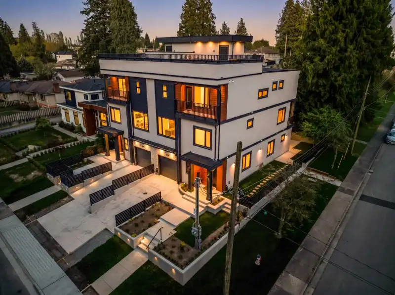 1 8408 17TH AVENUE - photo 1 of 39