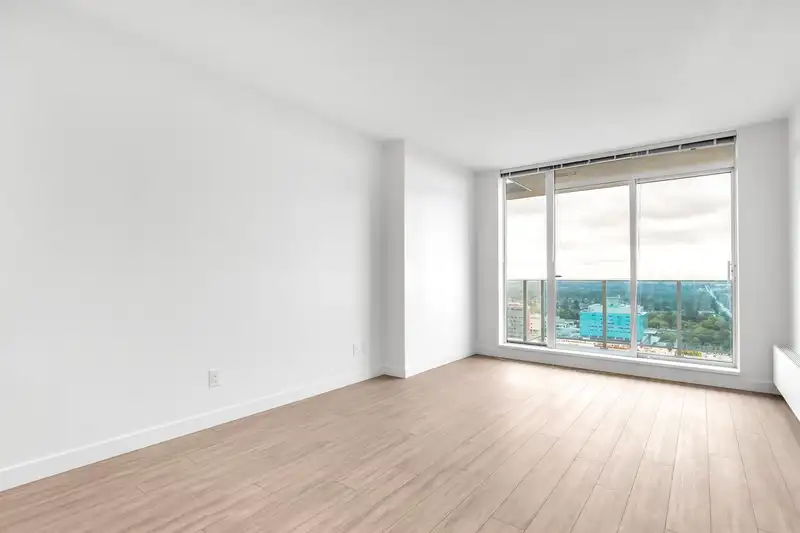 2702 13615 FRASER HIGHWAY - photo 3 of 37