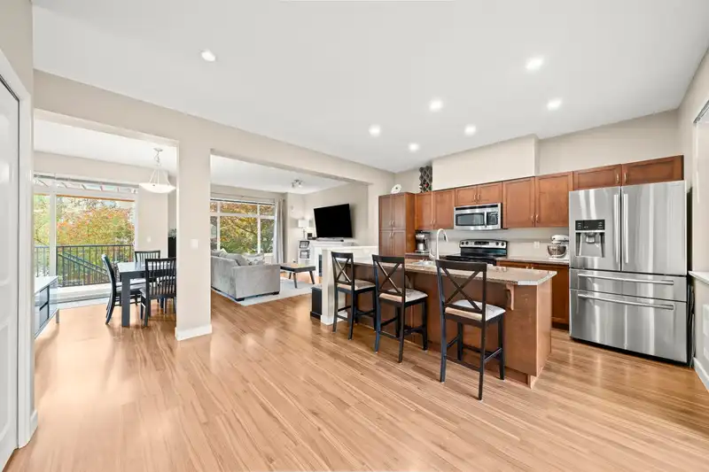 20 6036 164 STREET - photo 1 of 28