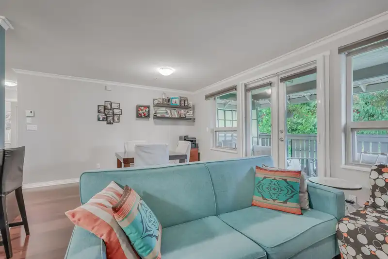 401 808 SANGSTER PLACE - photo 4 of 24