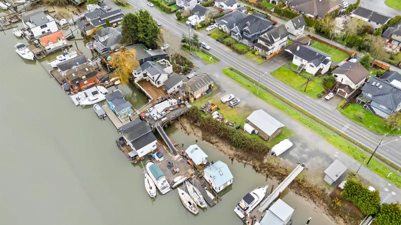 4505 W RIVER ROAD - photo 3 of 15