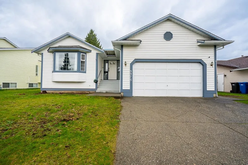 3375 HEDLEY STREET - photo 1 of 25