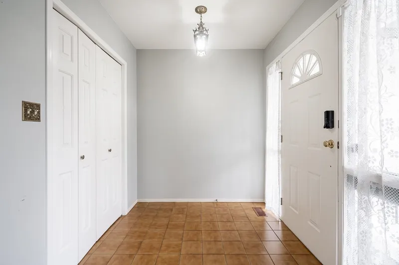 3375 HEDLEY STREET - photo 3 of 25