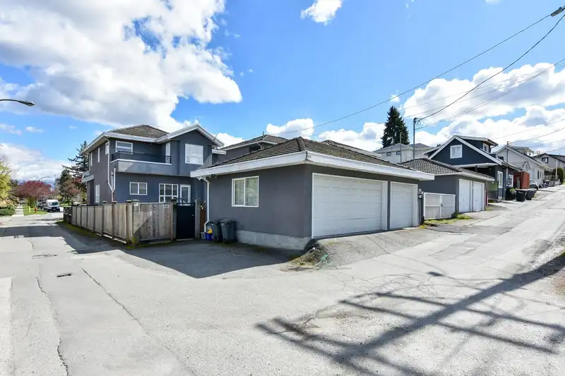 3506 HAIDA DRIVE - photo 3 of 40