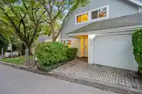 2208 PORTSIDE COURT - thumbnail 2