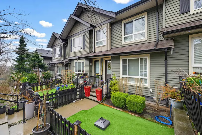 15 21867 50 AVENUE - photo 4 of 25