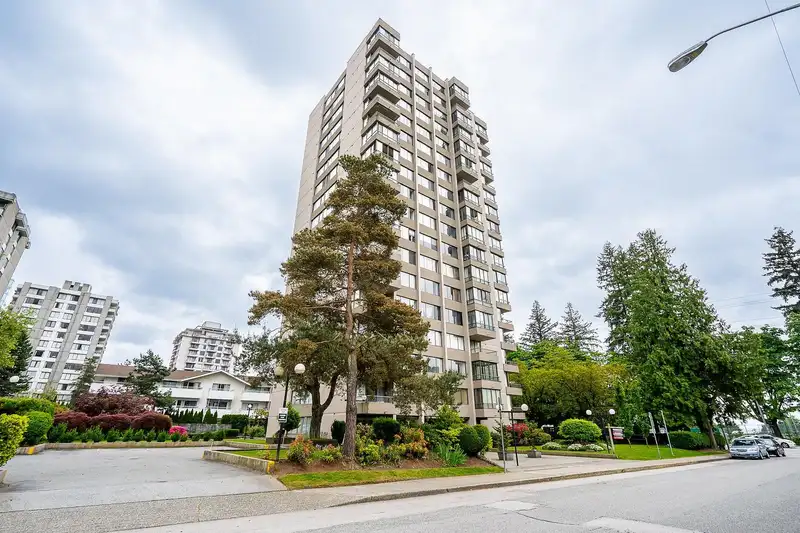 102 740 HAMILTON STREET - photo 1 of 35
