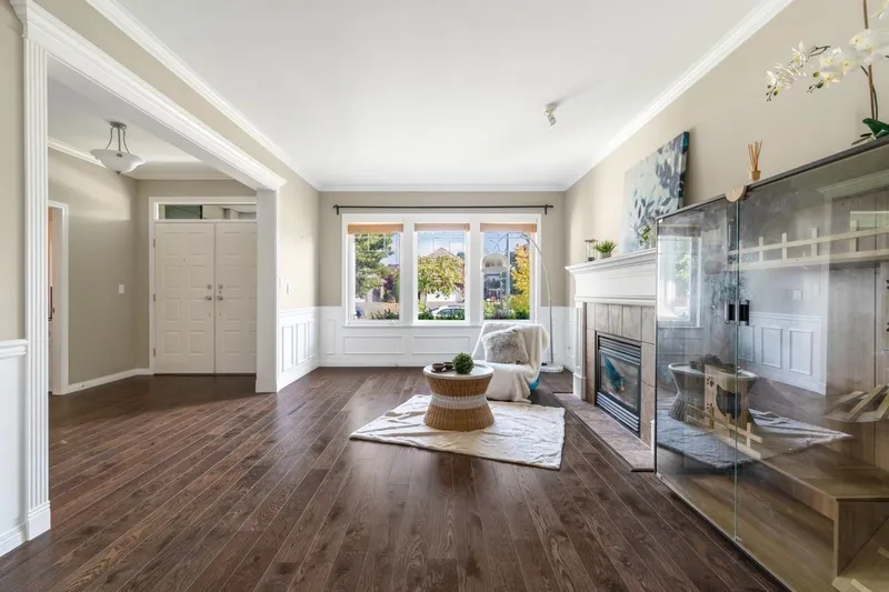 3220 JOHNSON AVENUE - photo 4 of 25