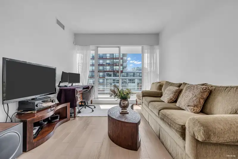 403 6699 RIVER ROAD - photo 3 of 32