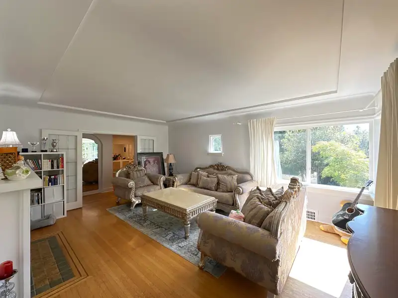 863 17TH STREET - photo 4 of 19