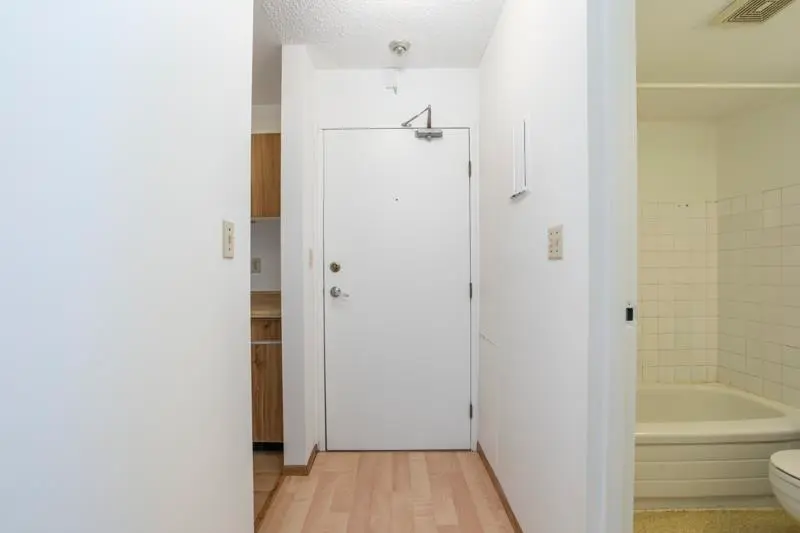 201 8391 BENNETT ROAD - photo 2 of 25