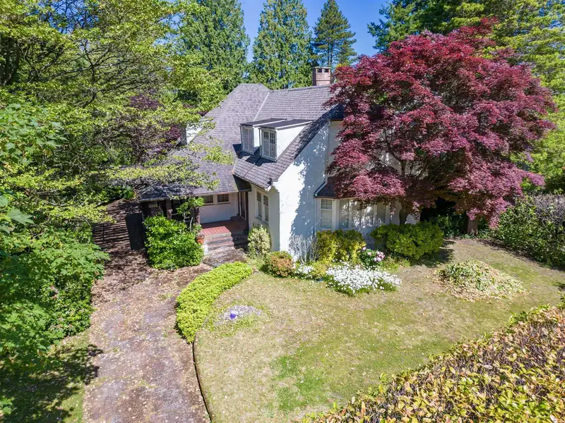 5549 CHURCHILL STREET - photo 1 of 18