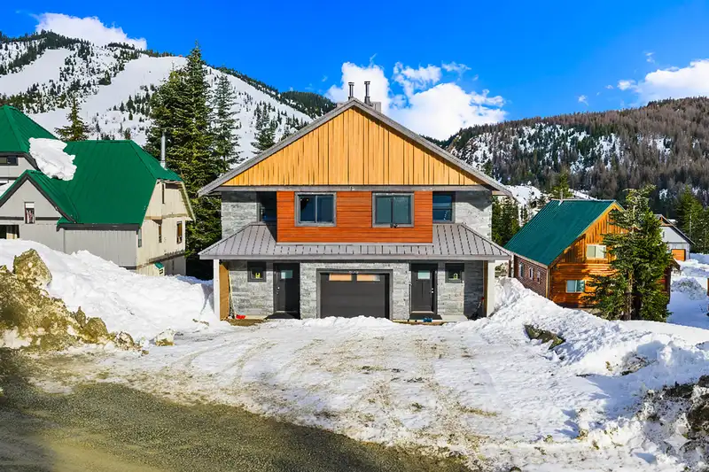 1 20921 SNOWFLAKE CRESCENT - photo 1 of 40