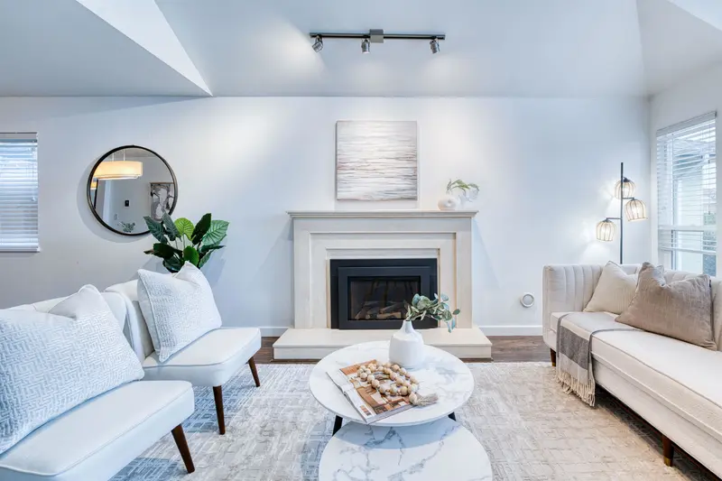 12328 IMPERIAL DRIVE - photo 4 of 25