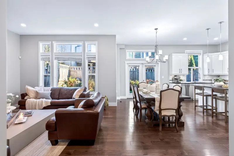 16088 28B AVENUE - photo 3 of 25