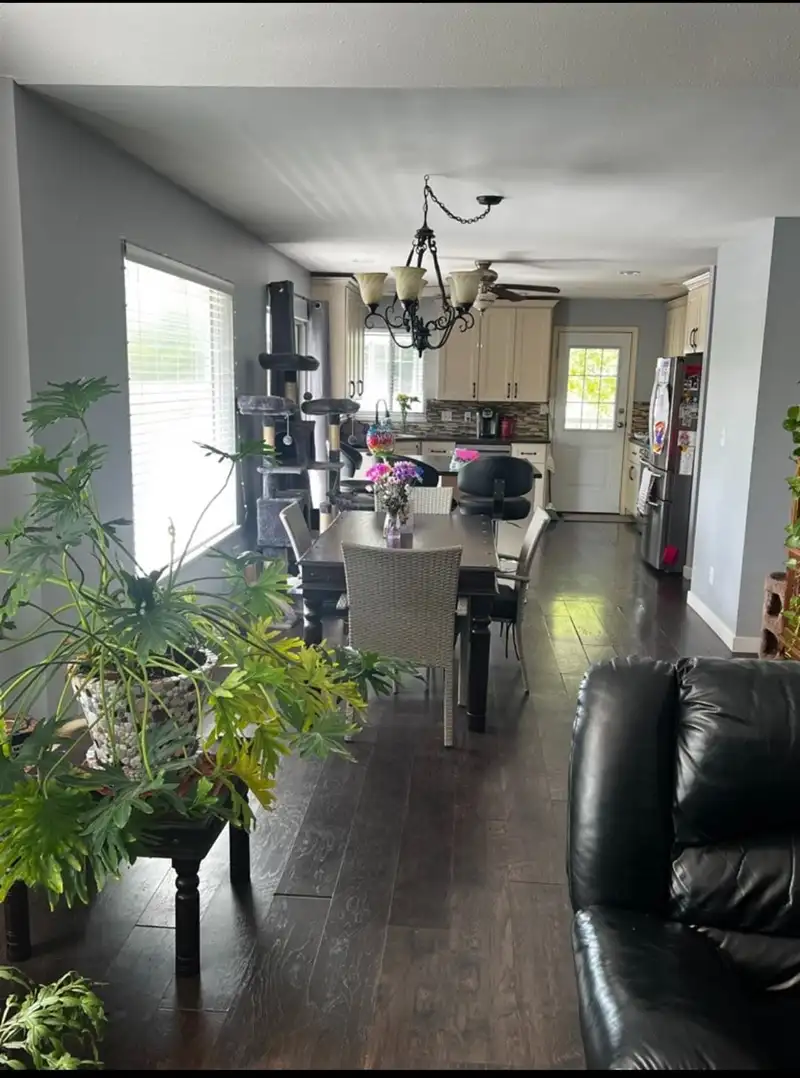 21643 50A AVENUE - photo 3 of 20