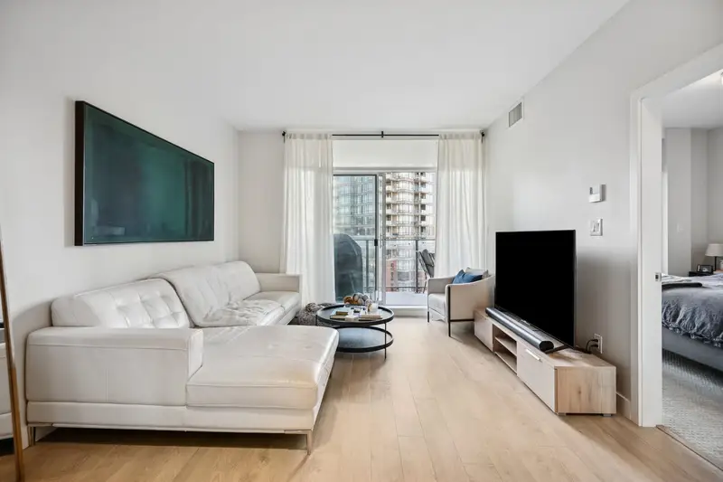 601 1788 GILMORE AVENUE - photo 3 of 25