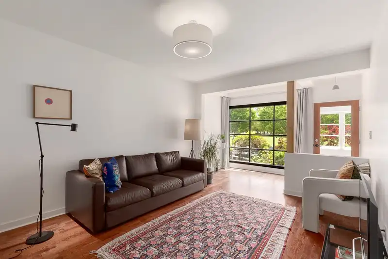 1529 FRANCES STREET - photo 3 of 40