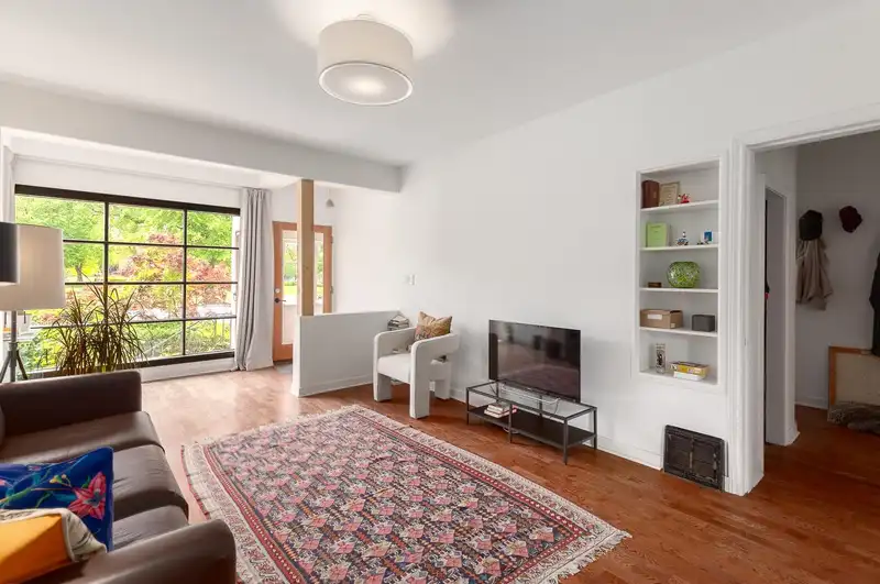 1529 FRANCES STREET - photo 4 of 40