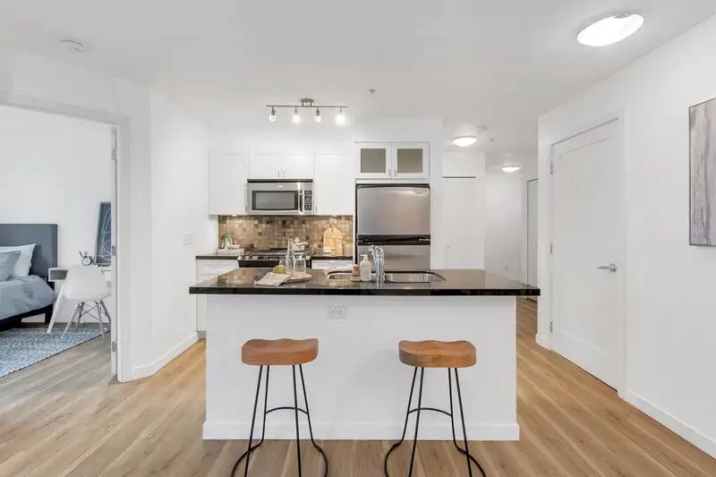 309 405 SKEENA STREET - photo 1 of 30