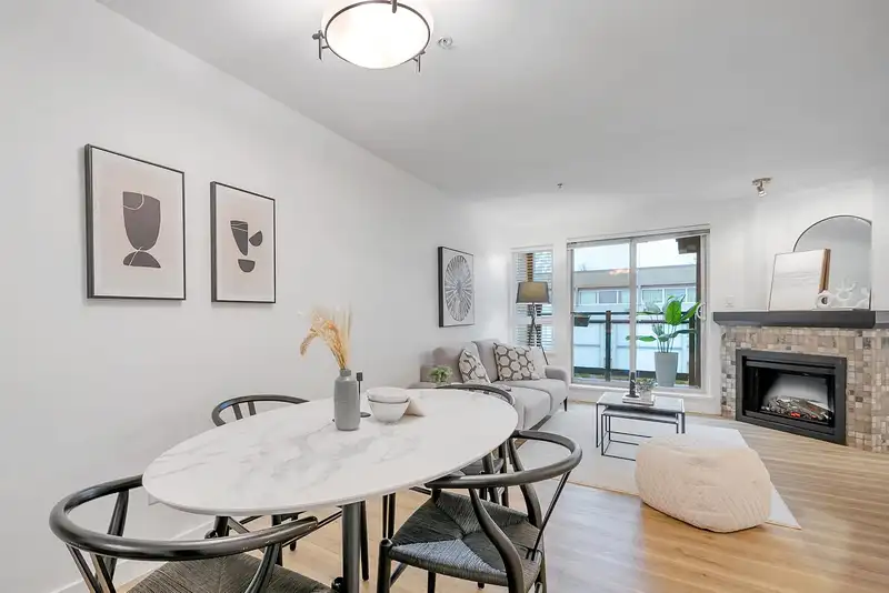 309 405 SKEENA STREET - photo 4 of 30
