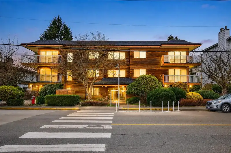 301 11957 223 STREET - photo 1 of 1
