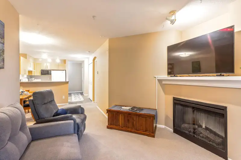 301 7330 SALISBURY AVENUE - photo 4 of 30