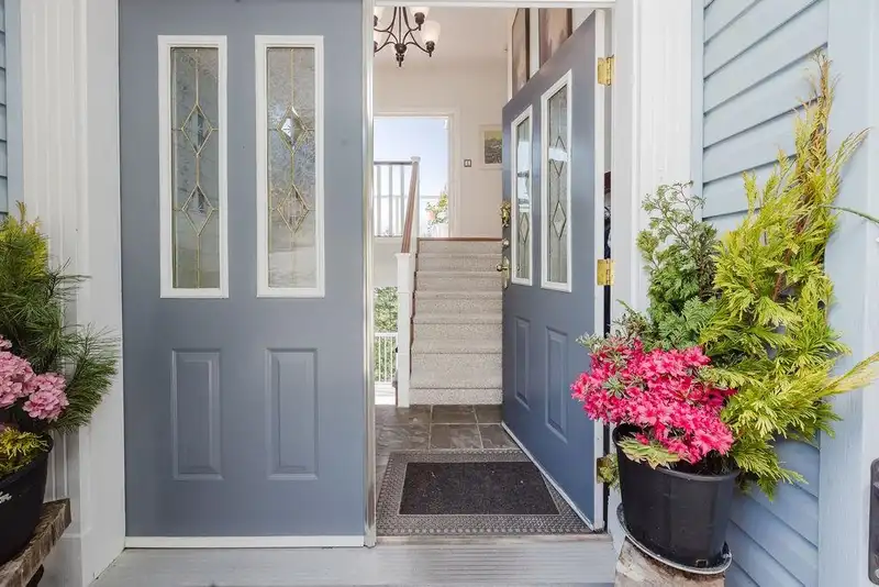 5872 DEERHORN DRIVE - photo 2 of 40