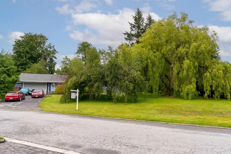 5502 BAKERVIEW DRIVE - photo 3 of 21