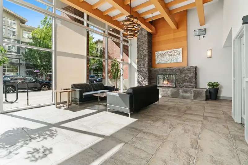 605 400 CAPILANO ROAD - photo 4 of 27