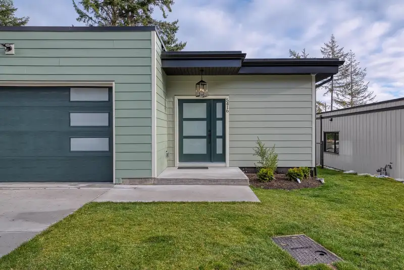 5416 STELLAR WAY - photo 4 of 40