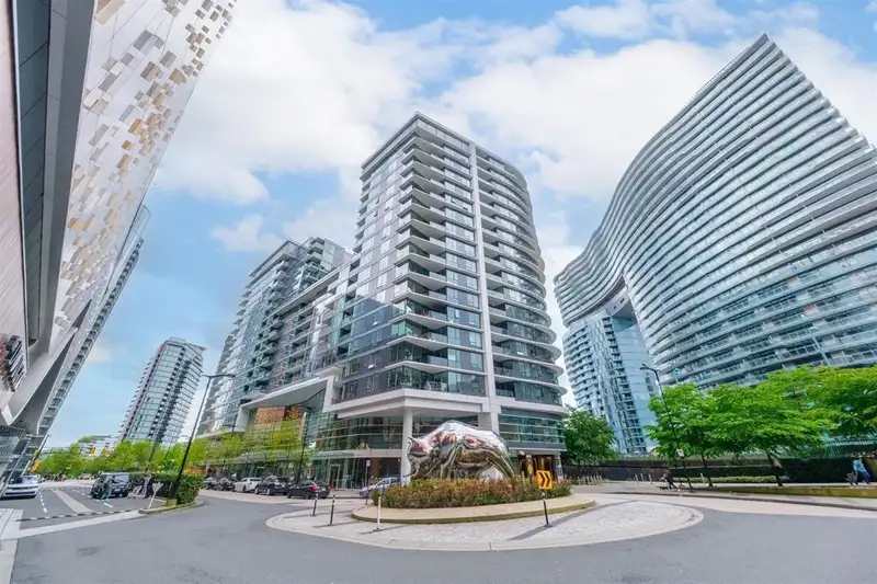 1817 68 SMITHE STREET - photo 1 of 10