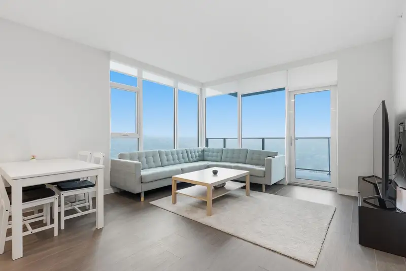 2002 2108 GILMORE AVENUE - photo 4 of 25