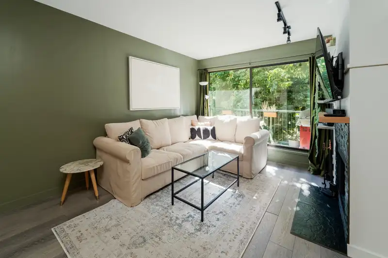 403 1169 NELSON STREET - photo 4 of 25