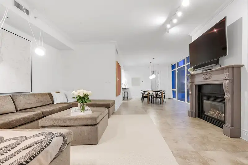 702 1280 RICHARDS STREET - photo 3 of 20