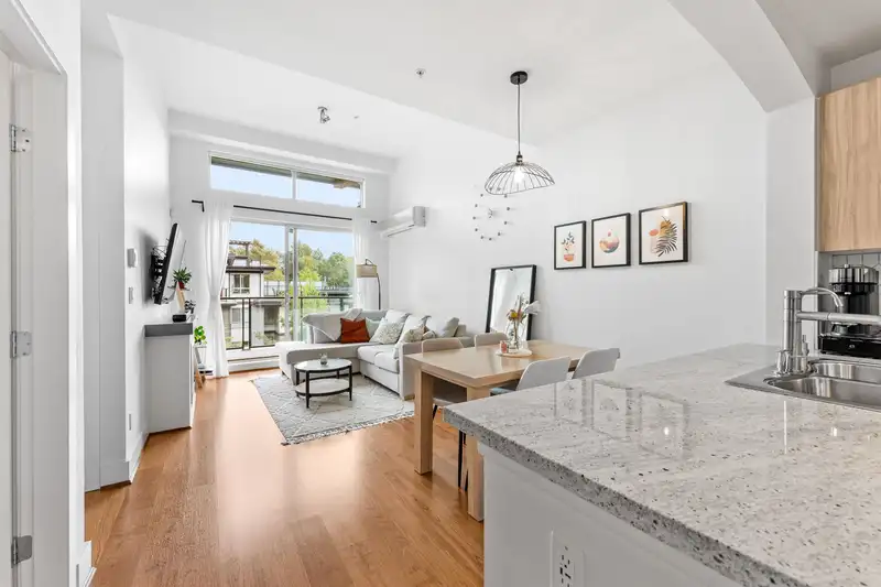 505 7428 BYRNEPARK WALK - photo 3 of 31