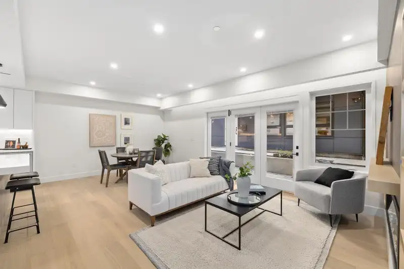 2452 W 49TH AVENUE - photo 4 of 27