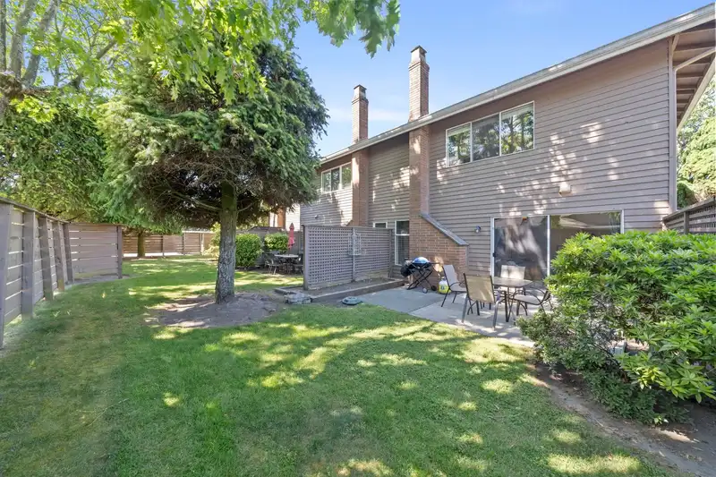 48 7740 ABERCROMBIE DRIVE - photo 3 of 30