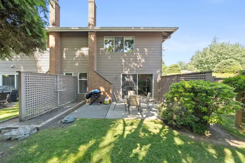 48 7740 ABERCROMBIE DRIVE - photo 4 of 30