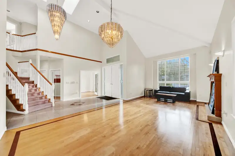 6748 CHATEAU COURT - photo 3 of 36