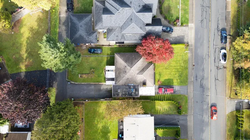 654 LINTON STREET - photo 2 of 25