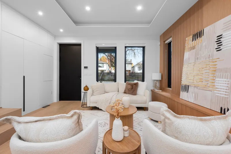 1 4889 MOSS STREET - photo 3 of 25