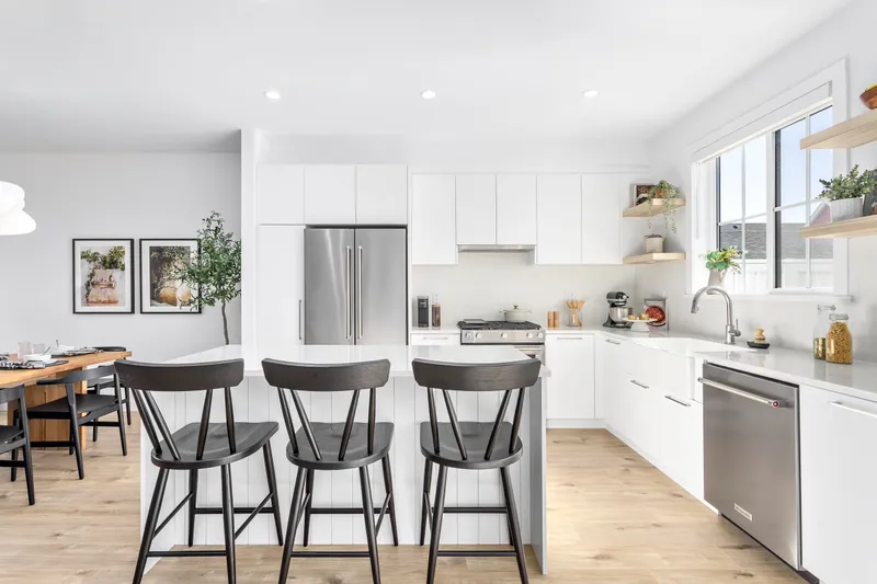 4 6366 DAIRY AVENUE - photo 2 of 8