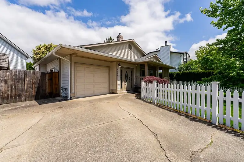 9236 209A CRESCENT - photo 1 of 35