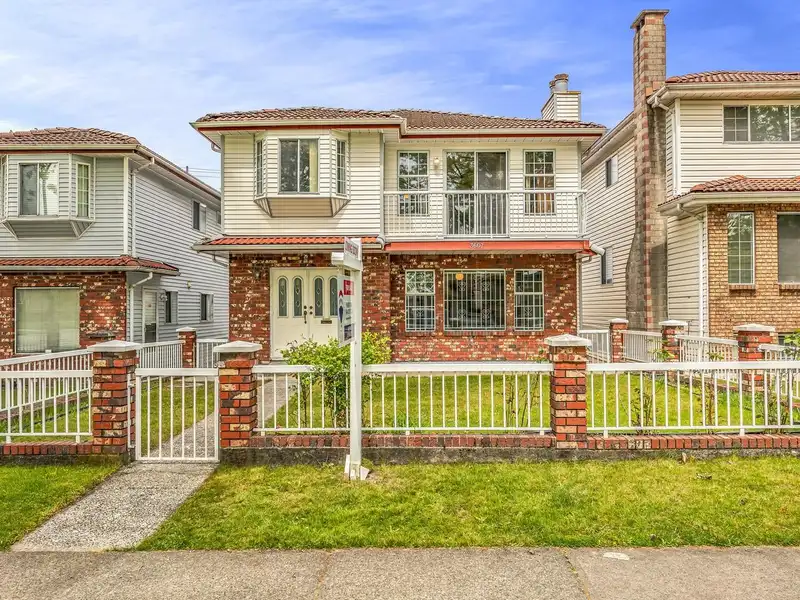 3607 E 22ND AVENUE - photo 1 of 20