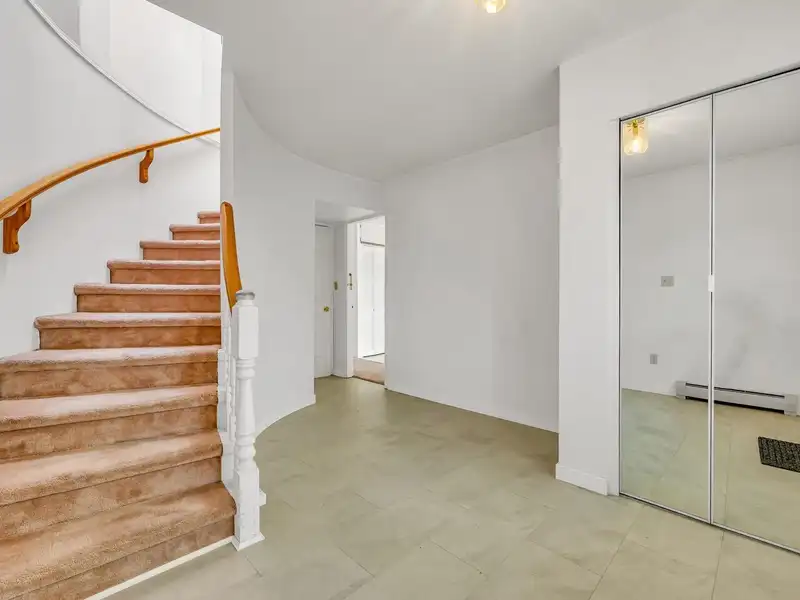 3607 E 22ND AVENUE - photo 4 of 20