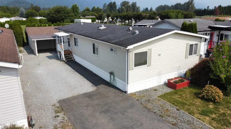 91 41168 LOUGHEED HIGHWAY - photo 2 of 25