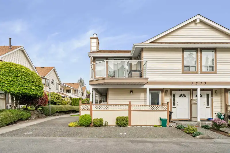 43 9273 122ND STREET - photo 1 of 19